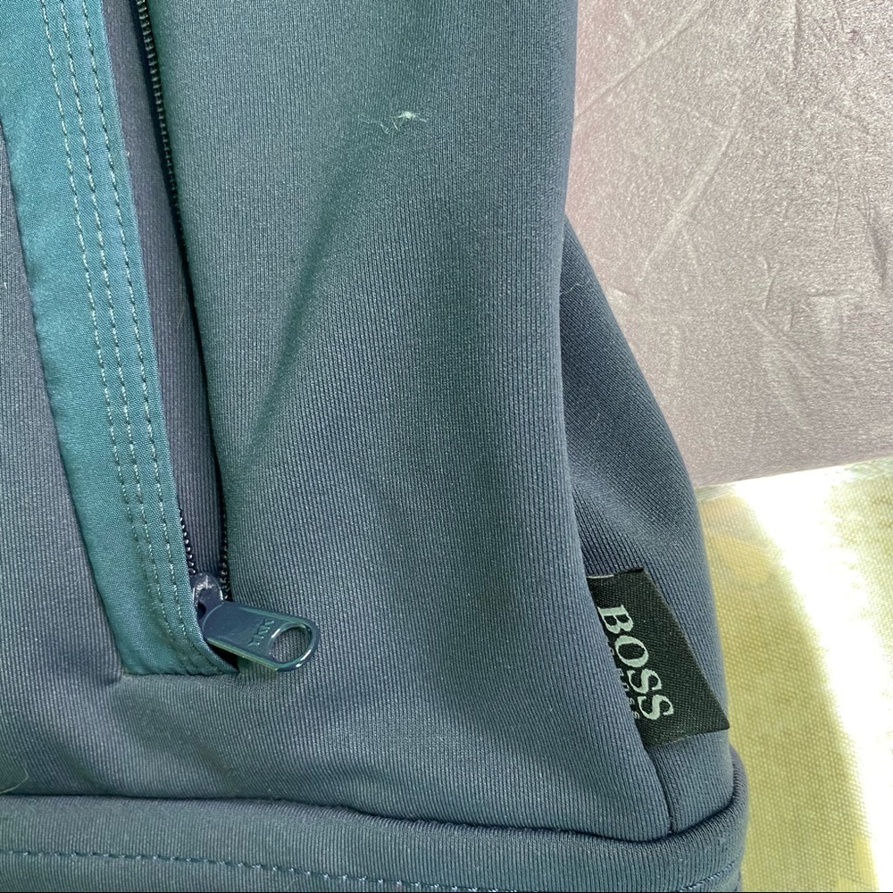 Hugo Boss men’s size M zip up jacket - Picture 13 of 16